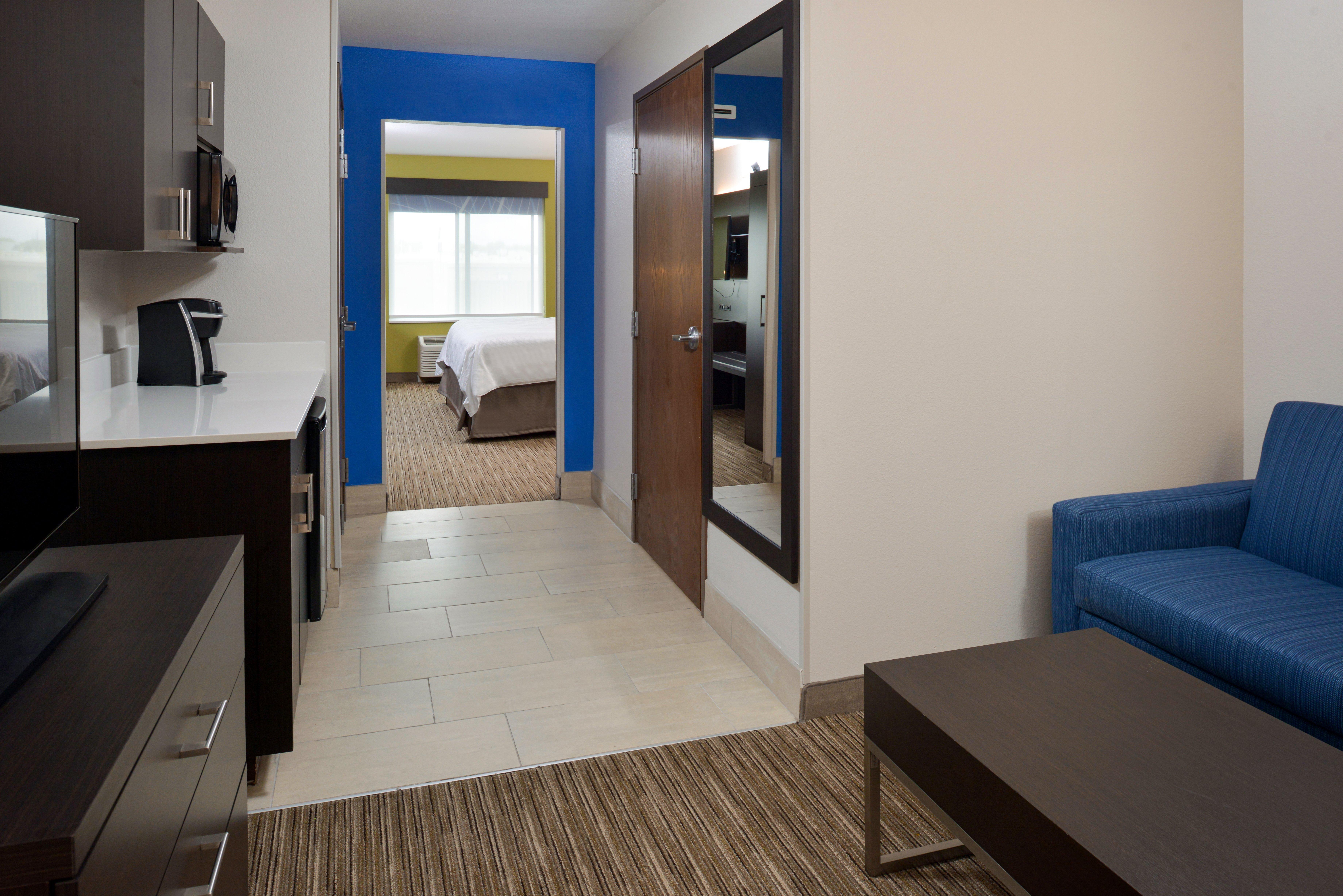 Holiday Inn Express & Suites Pueblo By Ihg Exteriér fotografie