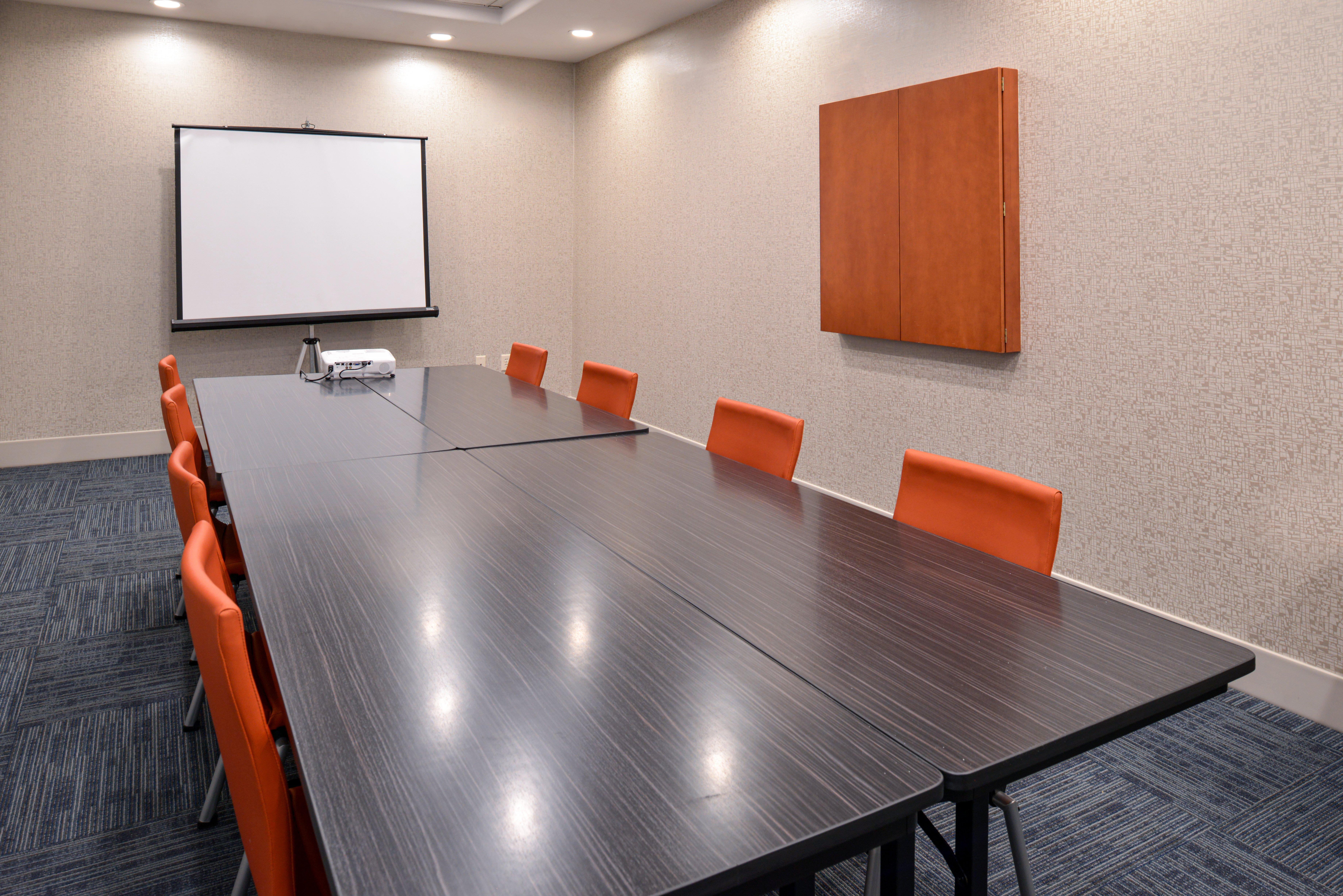 Holiday Inn Express & Suites Pueblo By Ihg Exteriér fotografie
