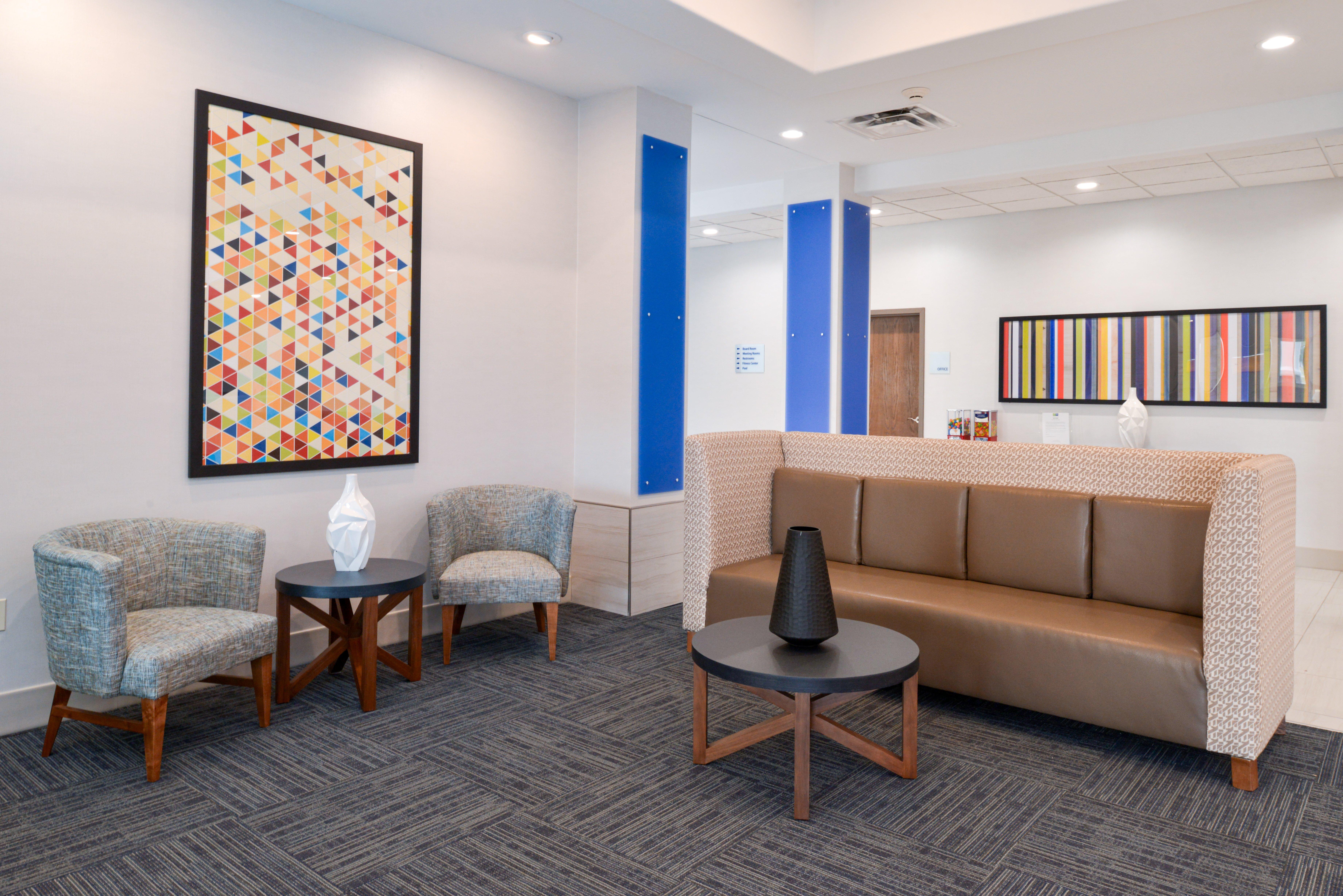 Holiday Inn Express & Suites Pueblo By Ihg Exteriér fotografie