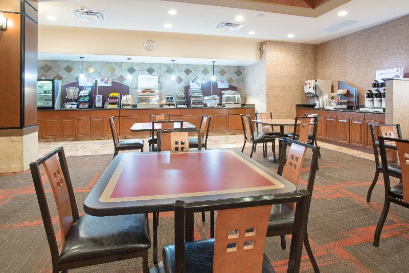 Holiday Inn Express & Suites Pueblo By Ihg Exteriér fotografie
